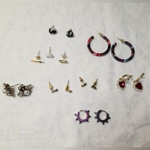 LOT Fem Punk Fun earrings